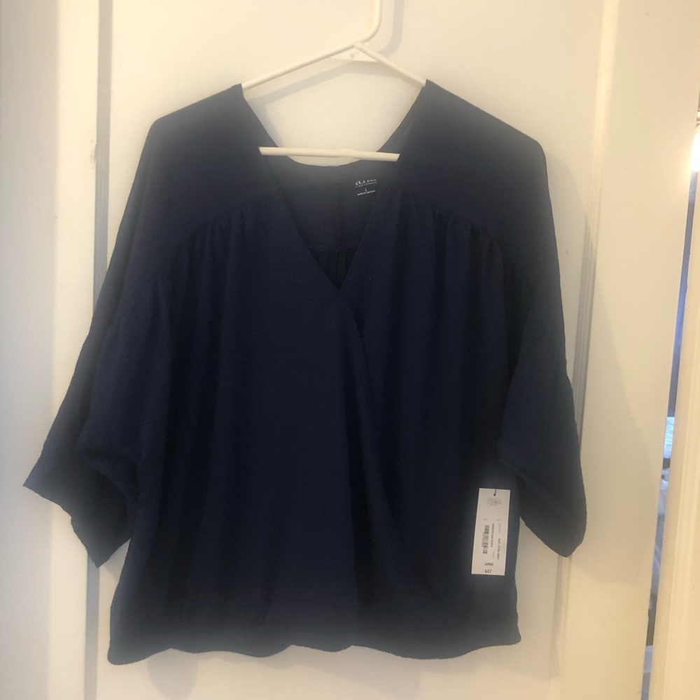 NWT a.n.a Blue Faux Wrap Dolman Sleeve Top Blouse-Size large - Picture 7 of 16
